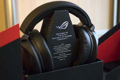 Топовая игровая гарнитура на рынке за 24 тысячи рублей: Обзор ASUS ROG Theta 7.1 Топовая игровая гарнитура на рынке за 24 тысячи рублей: Обзор ASUS ROG Theta 7.1
