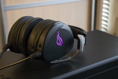 Топовая игровая гарнитура на рынке за 24 тысячи рублей: Обзор ASUS ROG Theta 7.1 Топовая игровая гарнитура на рынке за 24 тысячи рублей: Обзор ASUS ROG Theta 7.1