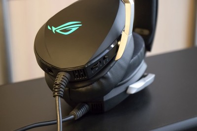 Топовая игровая гарнитура на рынке за 24 тысячи рублей: Обзор ASUS ROG Theta 7.1 Топовая игровая гарнитура на рынке за 24 тысячи рублей: Обзор ASUS ROG Theta 7.1