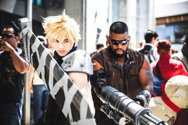 Лучший косплей Баррета Уоллеса из Final Fantasy 7 Лучший косплей Баррета Уоллеса из Final Fantasy 7