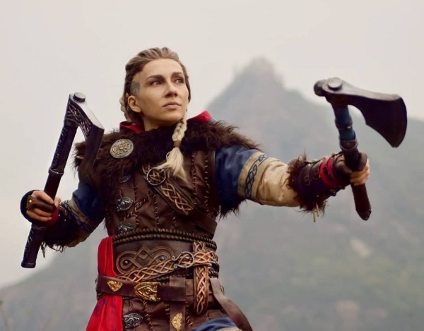 Лучший косплей Эйвор Варинсдоттер из Assassin’s Creed Valhalla Лучший косплей Эйвор Варинсдоттер из Assassin’s Creed Valhalla
