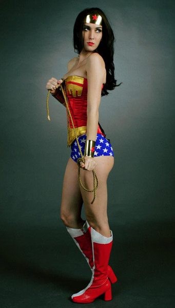 Чудо-Женщина шокирует в Injustice: Боги среди нас Чудо-Женщина шокирует в Injustice: Боги среди нас