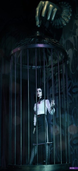 Косплей Bioshock, похоронен в море Косплей Bioshock, похоронен в море