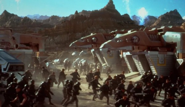 Кинофраншизу «Звездный десант» перезапустят Кинофраншизу «Звездный десант» перезапустят