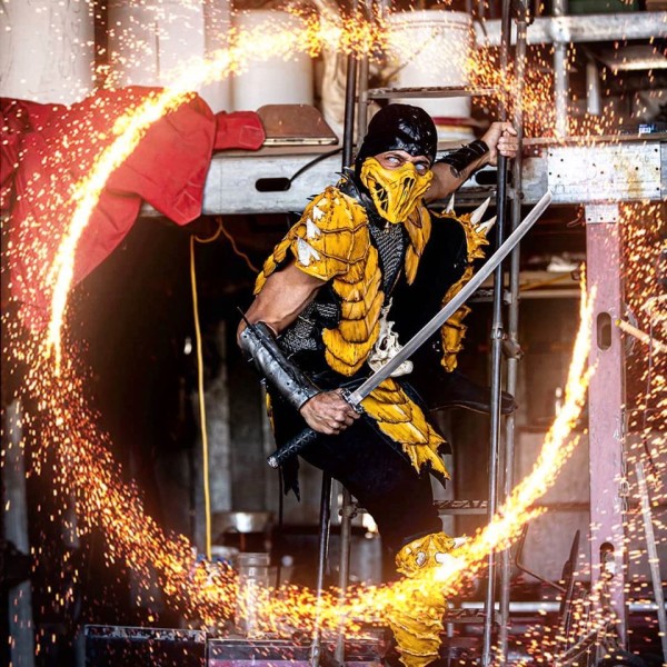 Лучший косплей Скорпиона из Mortal Kombat Лучший косплей Скорпиона из Mortal Kombat
