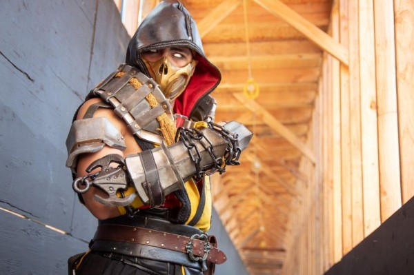 Лучший косплей Скорпиона из Mortal Kombat Лучший косплей Скорпиона из Mortal Kombat