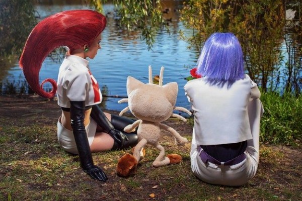 Ретро-косплей: приготовьтесь к неприятностям и сделайте это вдвойне! Ретро-косплей: приготовьтесь к неприятностям и сделайте это вдвойне!