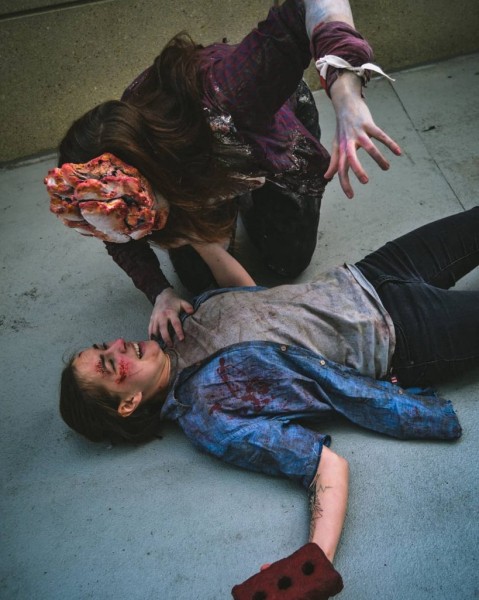 Косплей на щелкуна из The Last of Us выводит мутацию на новый уровень Косплей на щелкуна из The Last of Us выводит мутацию на новый уровень