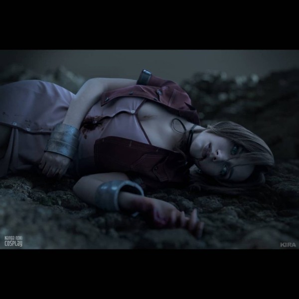 Невероятный косплей Аэрис и Зака из Final Fantasy VII Невероятный косплей Аэрис и Зака из Final Fantasy VII