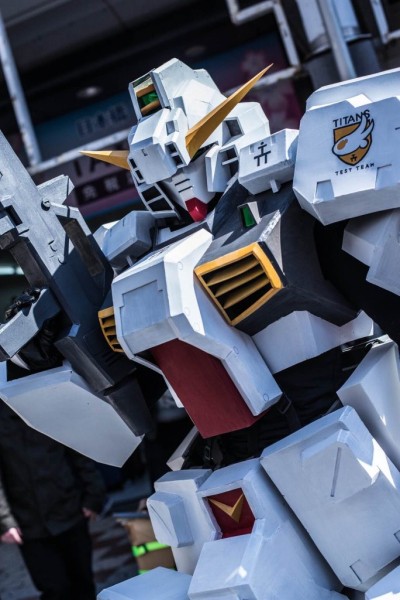 Косплееры снова наводнили Осаку Косплееры снова наводнили Осаку