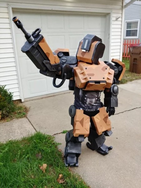 Косплей Бастиона на Хэллоуин Косплей Бастиона на Хэллоуин