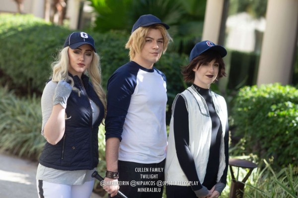 Последний косплей Matsuri 2019 года стал настоящим рождественским подарком Последний косплей Matsuri 2019 года стал настоящим рождественским подарком