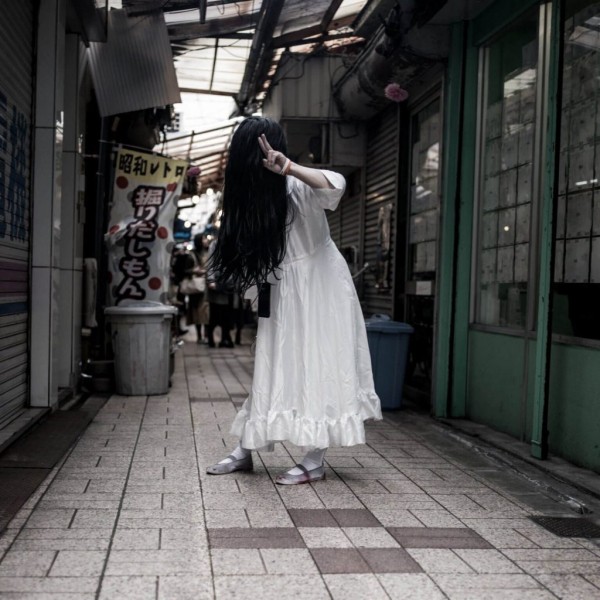 Косплееры снова наводнили Осаку Косплееры снова наводнили Осаку