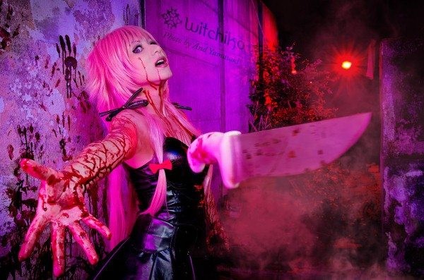 Резня в неоново-розовом цвете: удивительный косплей Юно Гасаи Резня в неоново-розовом цвете: удивительный косплей Юно Гасаи