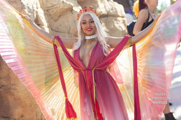 Последний косплей Matsuri 2019 года стал настоящим рождественским подарком Последний косплей Matsuri 2019 года стал настоящим рождественским подарком