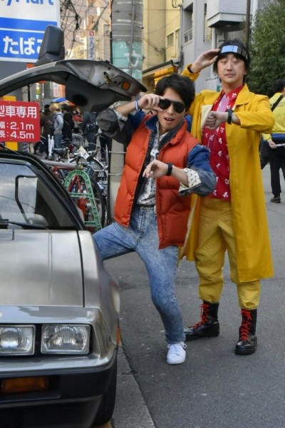 Косплееры снова наводнили Осаку Косплееры снова наводнили Осаку