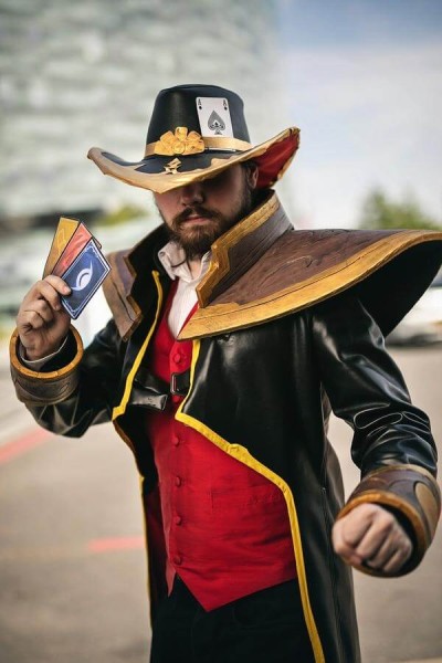 Британский косплей по Лиге Легенд просто загляденье Британский косплей по Лиге Легенд просто загляденье