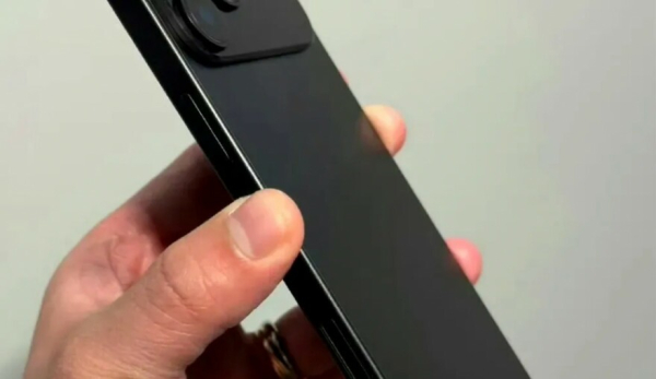 В сети появился официальный дизайн iPhone 17 Pro В сети появился официальный дизайн iPhone 17 Pro