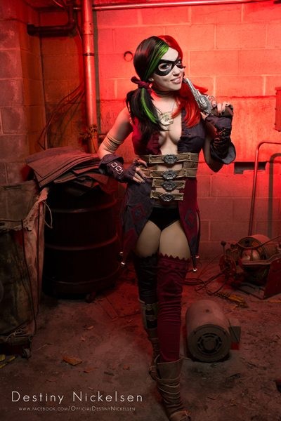 Харли Квинн завершает тематическую неделю косплея Харли Квинн завершает тематическую неделю косплея
