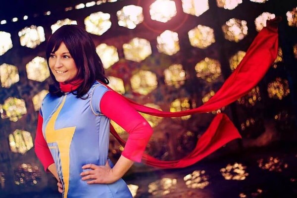 Лучший косплей Мисс Марвел из Мстителей Лучший косплей Мисс Марвел из Мстителей