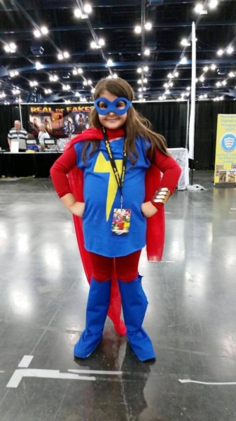 Лучший косплей Мисс Марвел из Мстителей Лучший косплей Мисс Марвел из Мстителей