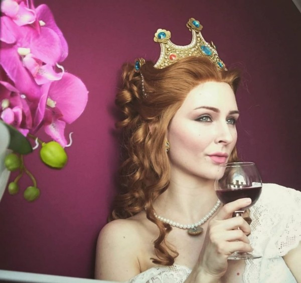 Лучший косплей Анны Генриетты из Ведьмака 3 Лучший косплей Анны Генриетты из Ведьмака 3