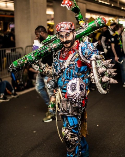 Супер Марио в потрясающем косплее в стиле сел-шейдинг Супер Марио в потрясающем косплее в стиле сел-шейдинг