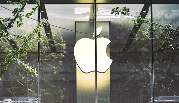 Илон Маск подал в суд на Apple и OpenAI Илон Маск подал в суд на Apple и OpenAI