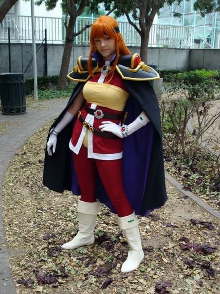 Марида в роли Лины Инверс — косплей аниме-сериала «Рубаки» Марида в роли Лины Инверс — косплей аниме-сериала «Рубаки»