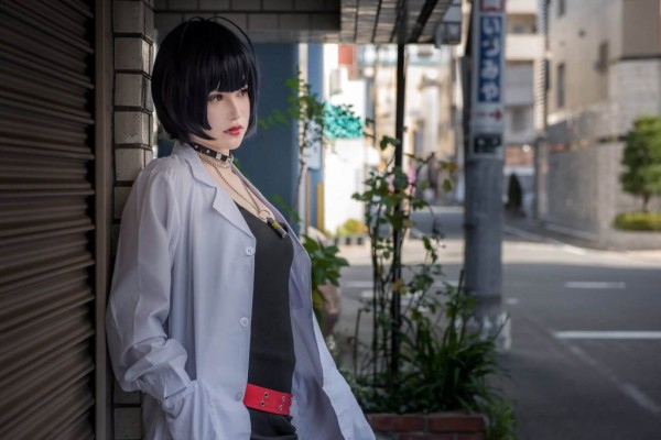 Отличный косплей на Punk Rock Doctor из Persona 5 Отличный косплей на Punk Rock Doctor из Persona 5