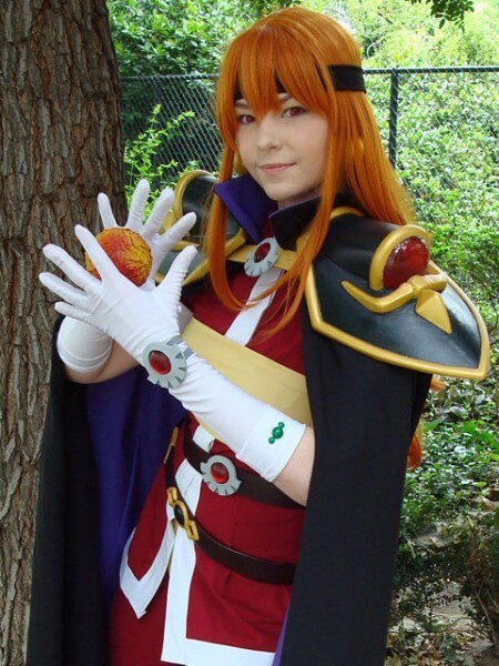 Марида в роли Лины Инверс — косплей аниме-сериала «Рубаки» Марида в роли Лины Инверс — косплей аниме-сериала «Рубаки»