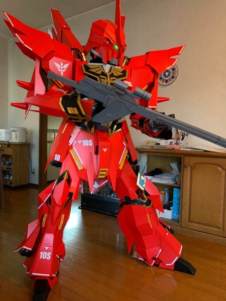 Наконец-то, действительно крутой косплей по Gundam Наконец-то, действительно крутой косплей по Gundam