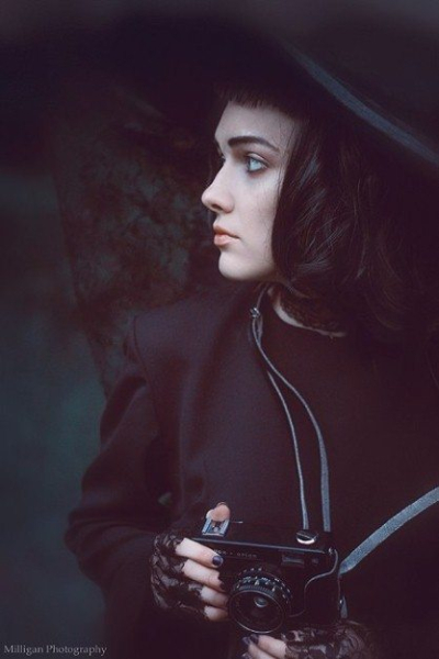 Ретро-косплей: Лидия Диц из «Битлджус» Ретро-косплей: Лидия Диц из «Битлджус»