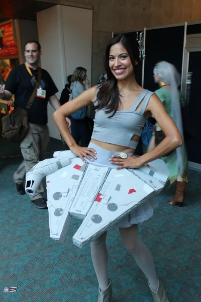 Косплееры изображают технику из Star Wars Косплееры изображают технику из Star Wars