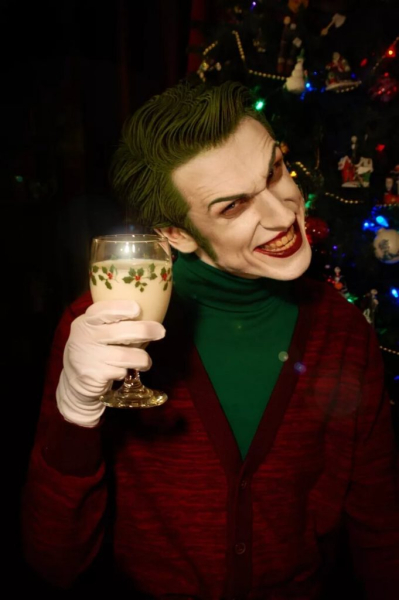 Джокер желает всем очень страшного Рождества Джокер желает всем очень страшного Рождества